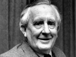El autor, cuyo nombre completo era John Ronald Reuel Tolkien (1892-1973), fue escritor, poeta, filólogo, lingüista y profesor. ESPECIAL /