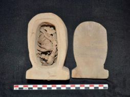 Las nuevas tumbas tienen escaleras que conducen a una pequeña sala en la que se han encontrado algunos sarcófagos y momias. EFE /