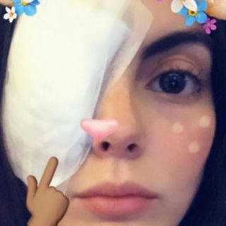 Operan a Ximena Navarrete durante su luna de miel