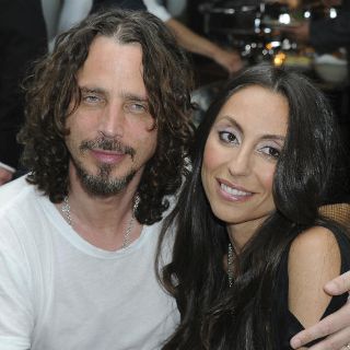 Viuda de Chris Cornell aún aguarda detalles sobre su muerte