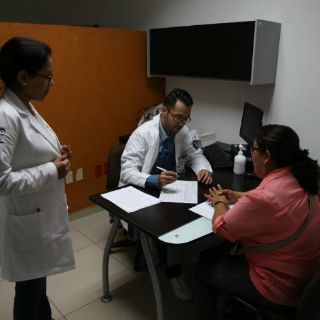Dieta alta en fibra y evitar tabaquismo previenen cáncer colorrectal