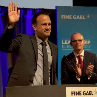 Leo Varadkar sucede a Enda Kenny al frente del gobierno Irlandés