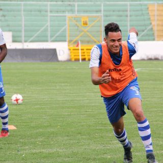 Técnico de Honduras afirma que se juegan la vida ante el Tri