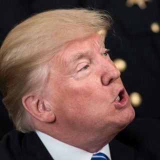 Firma alcalde de NY orden ejecutiva para cumplir Acuerdo de París