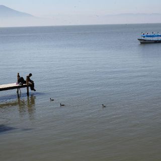 Lago de Chapala libra uno de los peores estiajes
