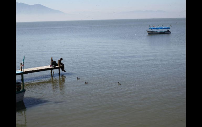 El lago perdió 1.14 metros hasta el 28 de octubre, se espera que se recupere en el temporal. EL INFORMADOR / ARCHIVO