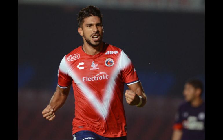Herrera podría unirse a Carlos Peña en el equipo dirigido por Caixinha. MEXSPORT / ARCHIVO