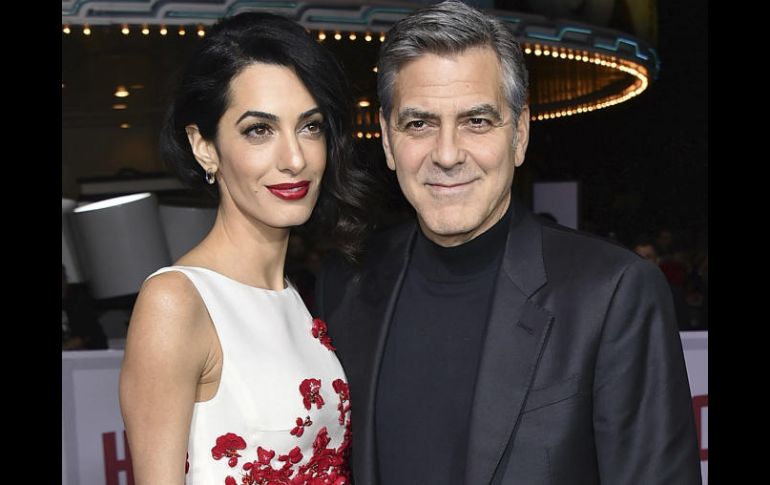 Los hijos de la pareja 'lucen sanos y evolucionan bien', mencionó el agente del actor. AP / ARCHIVO