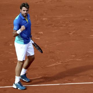 Wawrinka gana con autoridad a Cilic en Roland Garros