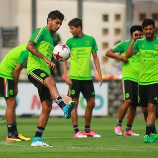 México busca dar golpe de autoridad ante Honduras