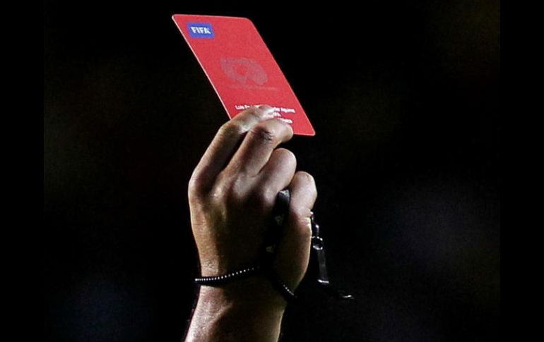Dicen que los directivos ya no están dispuestos a soportar ''berrinches'' de los árbitros. MEXSPORT / ARCHIVO