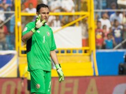 El portero irá de vacaciones y luego podrá efectuar la pretemporada completa con su club en España. MEXSPORT / ARCHIVO