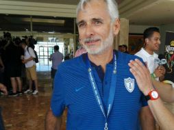 Martínez afirma que Chivas 'siempre ha querido' a Lozano en sus filas. TWITTER / @elopezmota