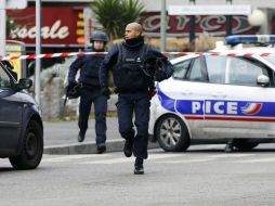 Al oír las palabras weapon y gun, un empleado del tren alertó a sus superiores. EFE / ARCHIVO