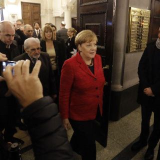 Merkel llega a Argentina, primera escala de su gira latinoamericana
