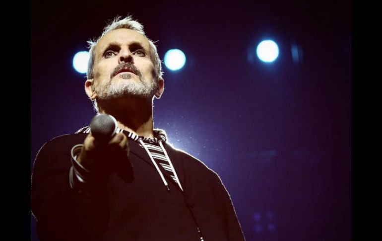 Bosé hizo un llamado a solidarizarse con la situación en Venezuela. INSTAGRAM / miguelbose