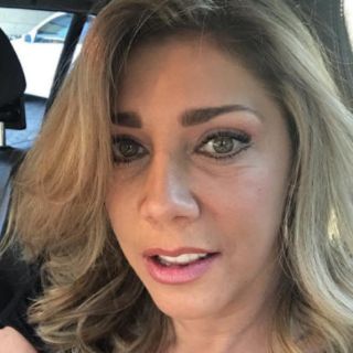 Cynthia Klitbo pasa la noche en 'El Torito'