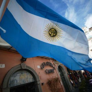 Argentina pide a Reino Unido retomar negociaciones sobre islas Malvinas