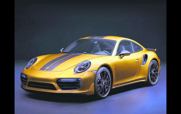 La cobertura en la carrocería en un tono de pintura dorado especial es una de sus características de lujo. ESPECIAL / Porsche