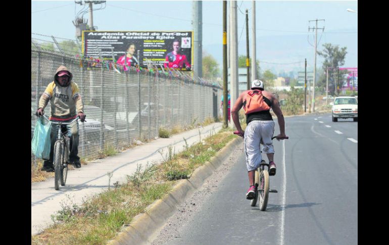 La ciclovía de Jesús Michel González desde Camino a Unión del Cuatro hasta el límite con Tlaquepaque, es considerada peligrosa. EL INFORMADOR / M. Vargas