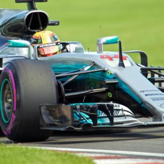 Hamilton consigue la 'pole' en circuito de Montreal