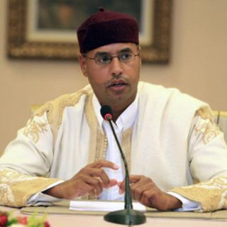 Liberan a hijo de Gadhafi después de cinco años detenido