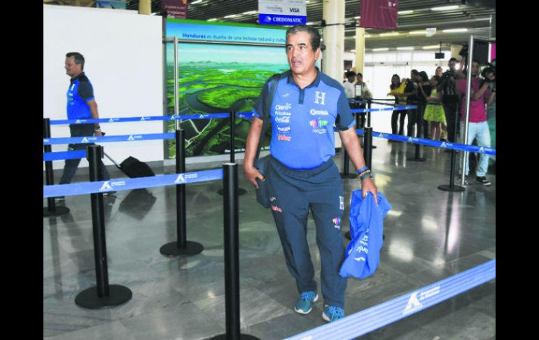 Jorge Luis Pinto. El técnico de la Selección de Honduras confía en sacar un triunfo mañana ante Panamá. EFE /