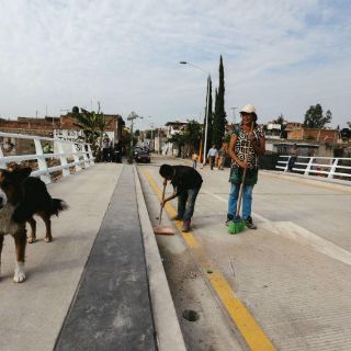 Entregan nueva pavimentación en Mesa Colorada y de los Ocotes