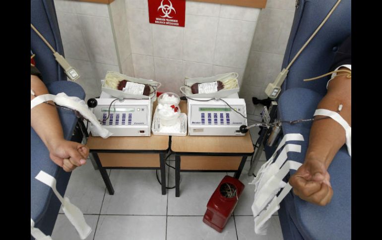 Cuando una persona dona sangre, se le extraen 450 mililitros, solo el siete por ciento del volumen total de este líquido en el cuerpo. EL INFORMADOR / ARCHIVO