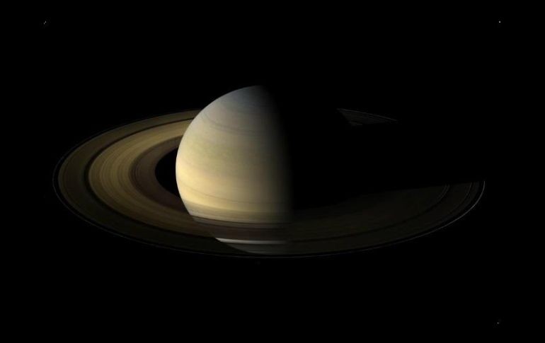 El fenómeno se observará a simple vista, pero el uso de un telescopio sería ideal para apreciar los detalles del planeta. TWITTER / @CassiniSaturn