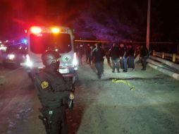 Los supuestos ladrones intentaron huir del lugar pero chocaron contra un poste del servicio eléctrico. ESPECIAL / UEPCYBJ