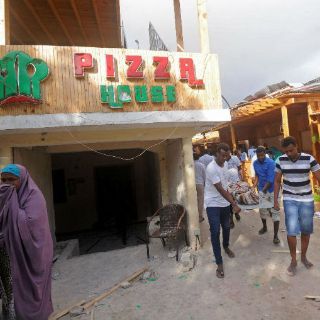 Termina toma de rehenes en Somalia con 18 muertos