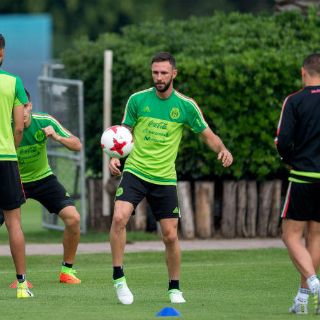 En el Tri lamentan que no acabe grito homofóbico