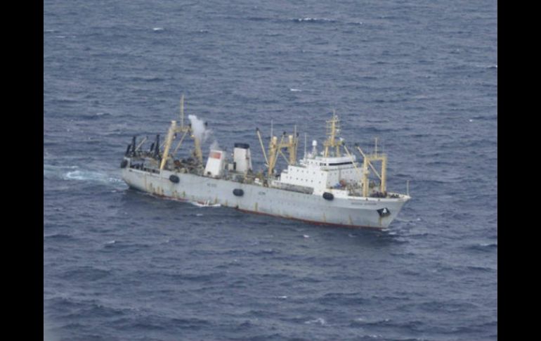 Cuando otro pesquero llegó al área del hundimiento, solo encontraron una balsa salvavidas vacía. EFE / ARCHIVO