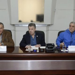 Santos cancela viaje a Portugal por atentado en Bogotá