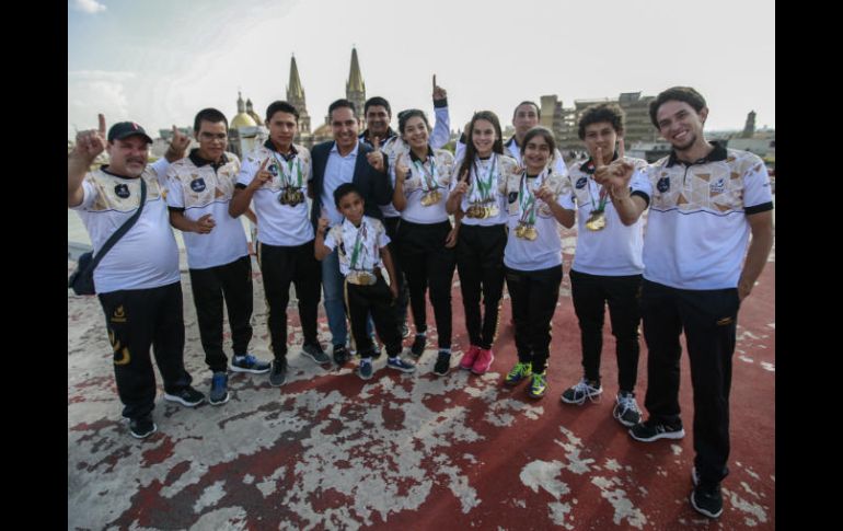 Los atletas del Code cerraron su cuenta con un total de 211 medallas de oro, 170 de plata y 167 de bronce. EL INFORMADOR / ARCHIVO
