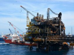 Hay buenas perspectivas en el precio del petróleo, se espera que en 2020 ronde los 54 dólares por barril. AP / ARCHIVO