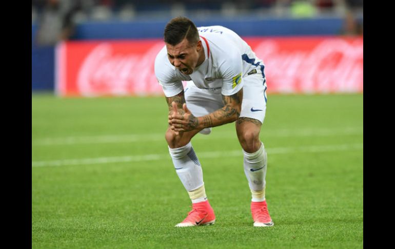 ''Desmotiva celebrar el gol y que tres minutos después lo anulen'', dijo el chileno Eduardo Vargas. AFP / Y. Kadobnov