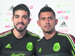 Van por una oportunidad. Rodolfo Pizarro y Elías Hernández durante la rueda de prensa en el CAR. MEXSPORT /
