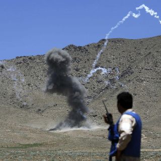 Talibanes matan a ocho guardas de seguridad afganos