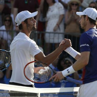 Thompson da la sorpresa y elimina a Murray en Queen's