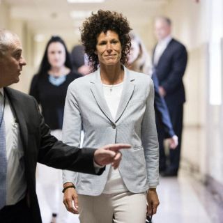 Acusadora de Cosby agradece a simpatizantes