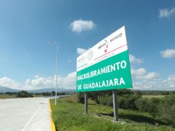 El Macrolibramiento de Guadalajara, cuya construcción ha sufrido retrasos, se está abriendo a la circulación por tramos. EL INFORMADOR / ARCHIVO
