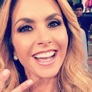 Lucero regresa a Televisa, se presenta en 'Hoy'