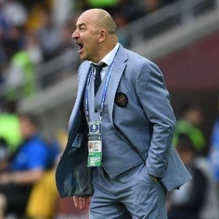 Entrenador de Rusia ya piensa en México