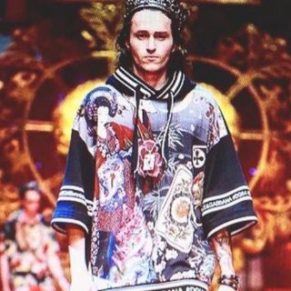 Miley Cyrus arremete contra Dolce & Gabbana; diseñadores contestan