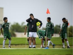 Matías Almeyda habló con sus novatos, les dijo que si sobresalen, no tendrá problema para ponerlos a jugar. MEXSPORT / J. Díaz