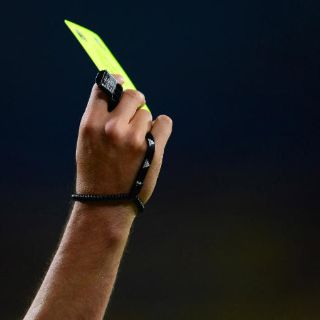 Árbitros saudíes dirigirán partido México-Rusia