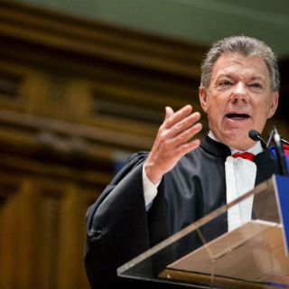 Santos asegura que las FARC 'dejan de existir' este viernes