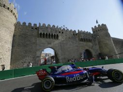 Los dos pilotos de Toro Rosso no podrán participar en la última vuelta clasificatoria por sus resultados. EFE / Z. Kurtiskidze